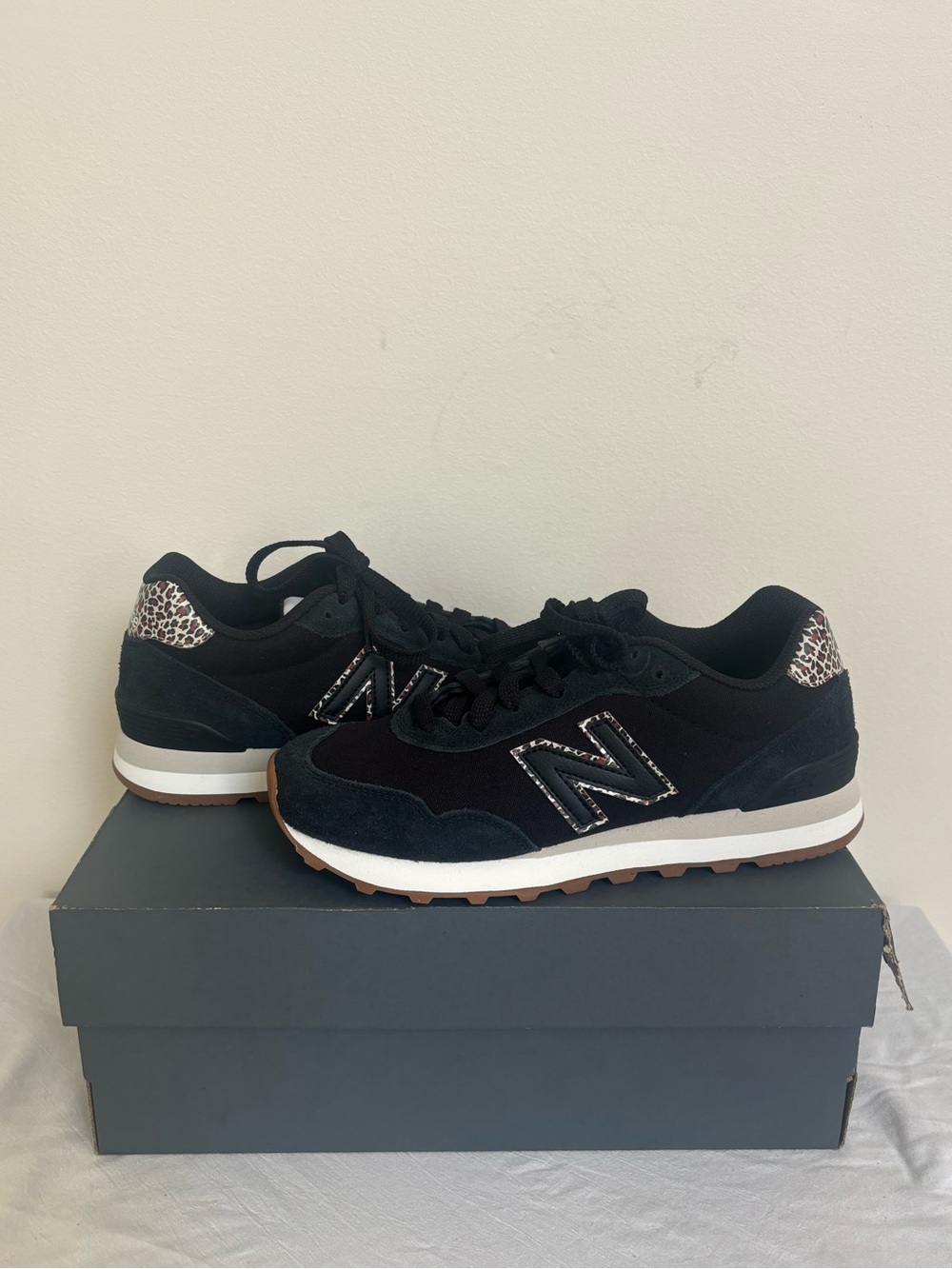 New Balance 515 Suede Sneakers Black Leopard Print Size 7.5B Womens